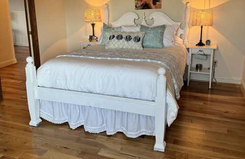 Rockbridge Baths Apartment | Relaxing retreat in absolutely gorgeous apartment in country estate