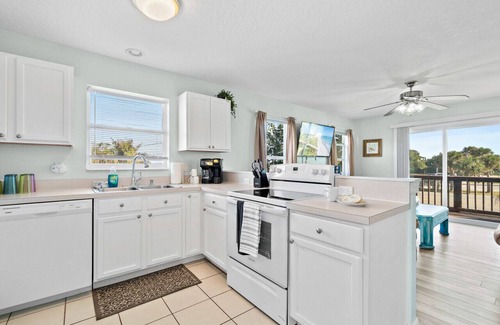 Indialantic House | Relaxing Townhome 3 BR 2 BA Steps from the Beach