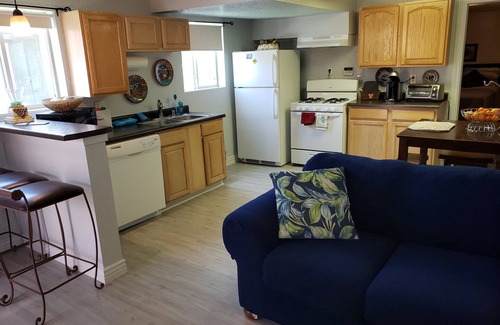 El Paso Apartment | Relaxing Two Bedroom Apartment