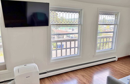Rapid City House | Relaxing Upper Level Retreat Near Torch Lake & River