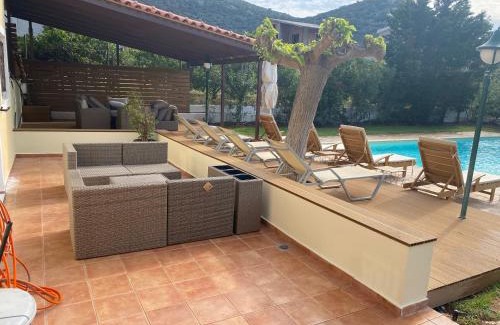 Palaia Fokaia Villa | Relaxing Villa with Swimming Pool and Garden