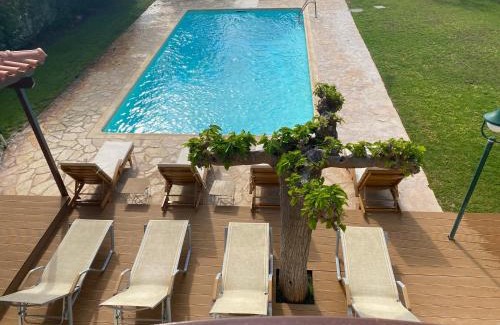 Palaia Fokaia Villa | Relaxing Villa with Swimming Pool and Garden