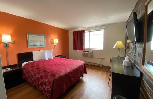 Wausau Hotel | Reliance Inn