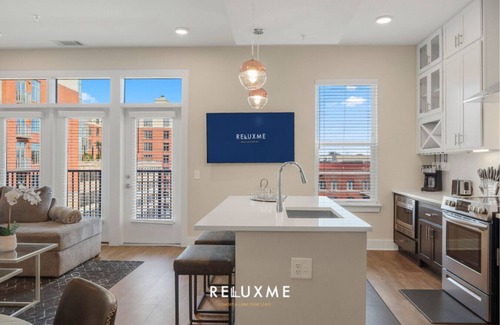 Fourth Ward Apartment | Reluxme | Lux 3BR Condo w/Skyline View + Stadiums
