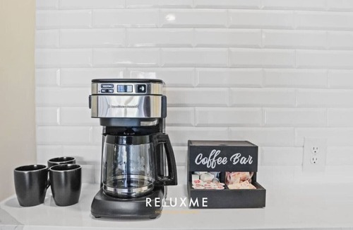 Fourth Ward Apartment | Reluxme | Uptown High-Rise w/Stunning Views