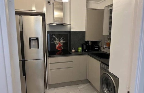 Crystal Palace Apartment | Remarkable 1-Bed Apartment in London
