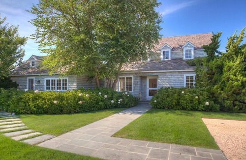 Bridgehampton House | Remarkable Bridgehampton Beach estate just minutes to private beach access