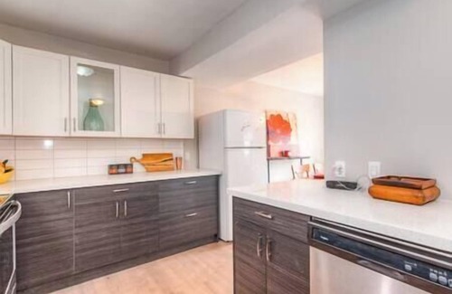 Victoria Hills House | Remodeled 5 beds home for Monthly & Longer Stay