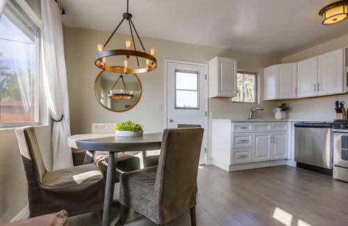 Solana Beach House | Remodeled charming Solana Beach home near Del Mar Racetrack