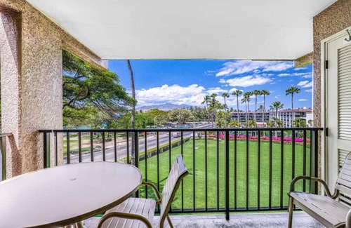 Kihei Condo | Remodeled Condo W/Ocean Views-Kamaole Sands 10301