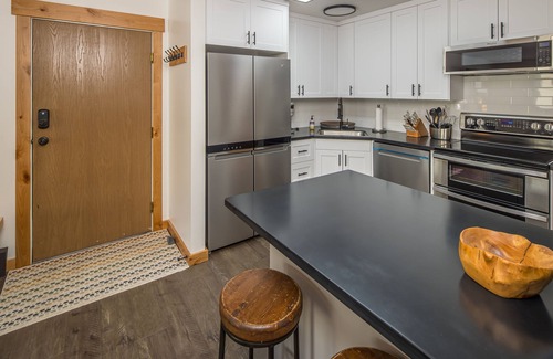 Big Sky House | Remodeled, cozy condo near Big Sky Resort!