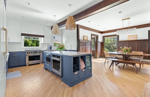 Piedmont House | Remodeled Historic Home 7BR/4BA | NE Portland