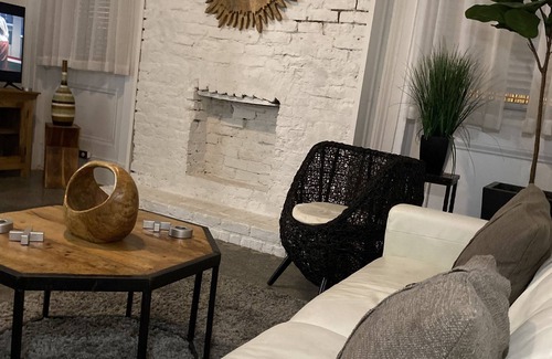 Treme Apartment | Remodeled historical apartment with lots of charm two blocks from bourbon street