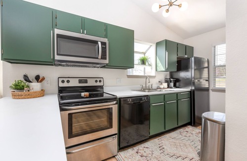 Indian Point Condo | Remodeled Modern Condo next to Silver Dollar City and Table Rock Lake