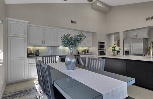 La Quinta House | Remodeled & Modern w/Private Pool/Spa & Lake Views LQ122 LIC#105349