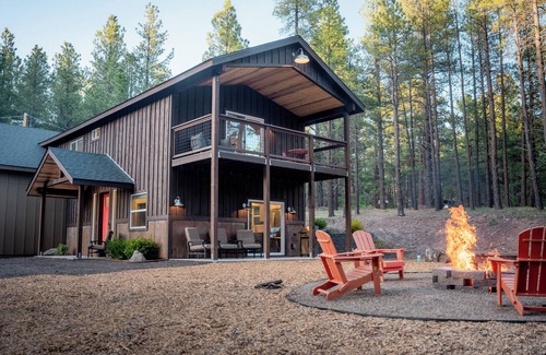 Flagstaff House | Remote 2-bedroom house in beautiful Flagstaff with AC