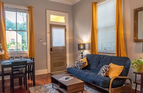 East Riverside House | Remote Work Oasis Fully Equipped near Magazine St
