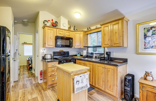 Port Angeles House | Remote Workers Welcome: Tiny Home in Port Angeles!