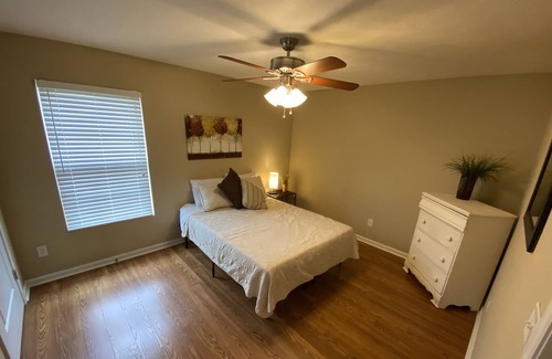 Elizabethtown Apartment | Renaissance Gardens 100 B