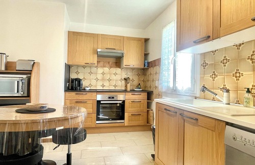 Cheval-Blanc House | Rendez-vous en Provence - Duo of gites 6+4 people - swimming pool - air conditioning