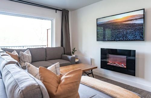 Revelstoke Apartment | RendezView by Revelstoke Vacations