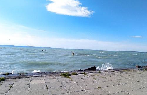 Siofok-Szabadifurdo Apartment | Reni Apartman
