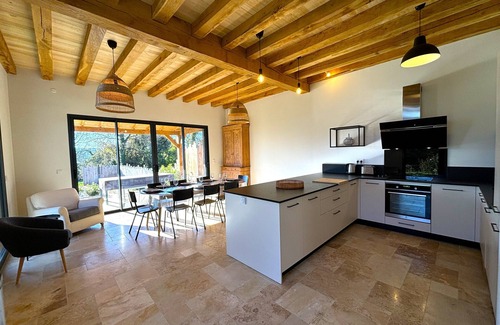 Saint-Vincent-de-Cosse House | Renovated loft-style tobacco drying shed with private heated pool near Sarlat