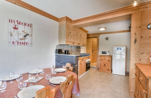 Les Gets Apartment | Renovated 2-Bedroom + Mountain Nook Apartment, Near Center & Shops, The Gets