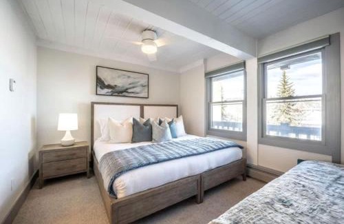 Snowmass Village House | Renovated 2 BR Condo w Hot Tub -Mountain Views!
