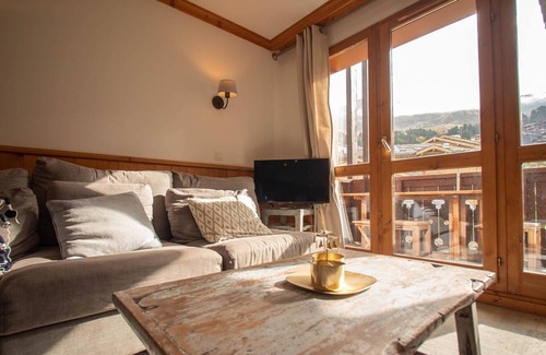 Les Avanchers-Valmorel Apartment | Renovated 4-room duplex, 6 pers., 2 balconies, ski locker, cleaning included