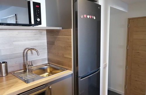 Arc-2000 Apartment | Renovated apartment near center, 2 cabins, balcony, free WIFI