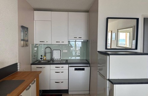 Notre-Dame-de-Monts Apartment | Renovated Apartment 4 ppl - Sea View - PARKING - Pets Allowed