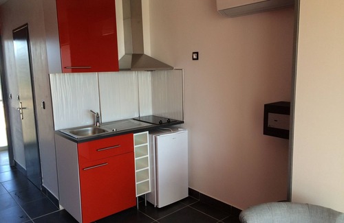 Naturist Village Condo | Renovated apartment renovated naturist village Cap d'Agde, beautiful sea view