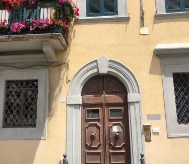 Venezia Nuova Apartment | Renovated apartment with 3 bedrooms in an historic palazzo between port and old town