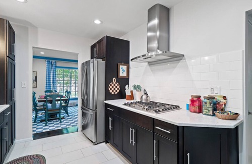 Moreland Hills House | Renovated Cottage|Game Room|Fire Pit|Sleeps 8