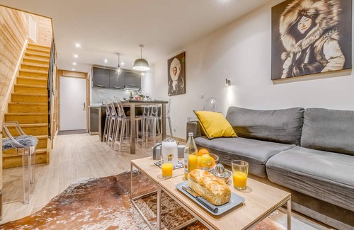 Val Claret Apartment | Renovated Cozy Duplex Apartment, 4* Comfort, South-Facing Balcony, Great Amenities