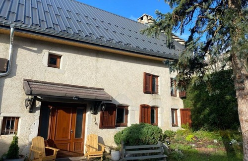 Villard-de-Lans House | Renovated Farm Vercors: Fireplace, Parking, Garden Near Slopes