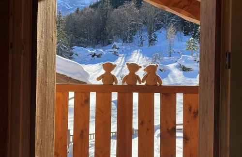 Pralognan-la-Vanoise Ski Chalet | Renovated Barn in Charming Hamau Close to Pralognan-La-Vanoise With South-Facing Balcony