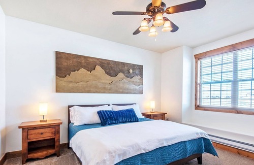 Driggs Condo | Renovated Ground Floor Condo w/ Custom Teton Decor