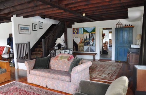 Cragsmoor House | Renovated Historic Cragsmoor Mountaintop Home with Grand Piano