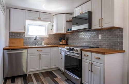 Oak Bluffs House | Renovated Historic House "The Legacy House"