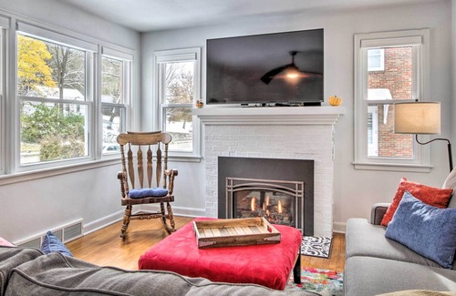Dubuque House | Renovated Historic Home < 1 Mile to Eagle Point!