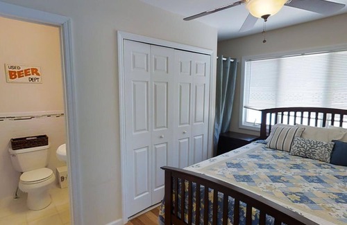 Long Beach House | Renovated Home 2 Blocks From Beach. Whole House Getaway In Long Beach!