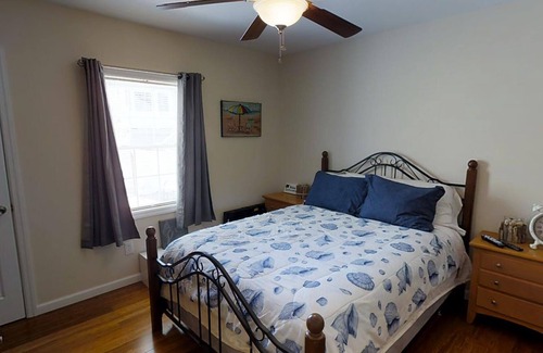 Long Beach House | Renovated Home 2 Blocks From Beach. Whole House Getaway In Long Beach!