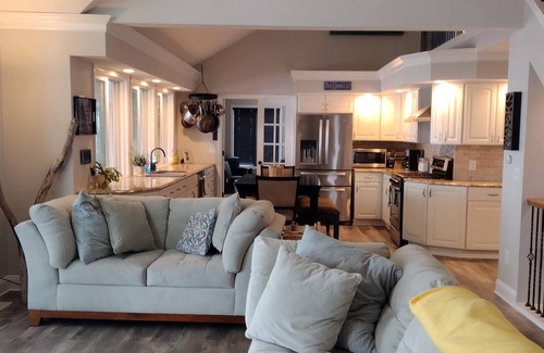 Gypsum House | Renovated LAKEFRONT home with AMAZING water views!