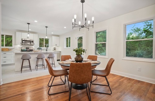 North Decatur House | Renovated, modern 4/3 with parking & chefs' kitchen