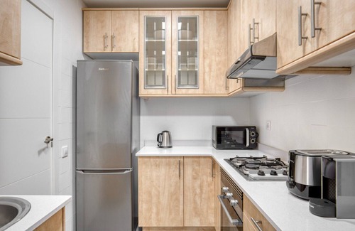 La Nova Esquerra de l'Eixample Apartment | Renovated Nova Esquerra de l'Eixample 2BR, nr Sants Stn, by Blueground