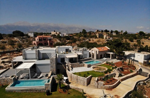 Kefalas House | Renovated old sheepfold, magnificent views over the Aegean Sea and shared swimming pool