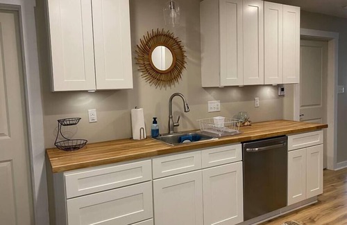 Villas House | Renovated Ridgewood Bay House