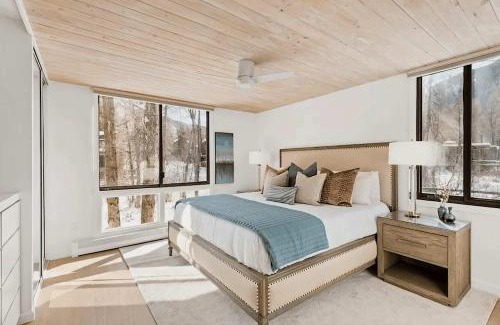 Aspen House | Renovated Riverfront 3 BR, 2 BA with Pool - Walk to Town!